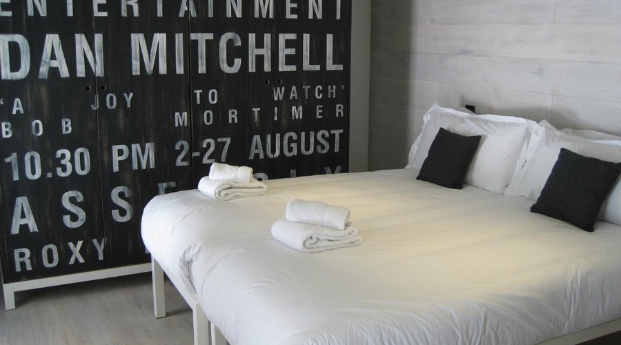 M Room (Double or Twin)