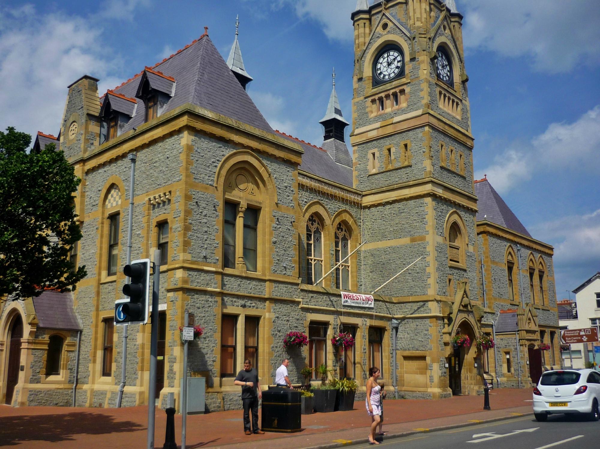 Rhyl Town Hall - 2022 Alles Wat U Moet Weten VOORDAT Je Gaat - Tripadvisor