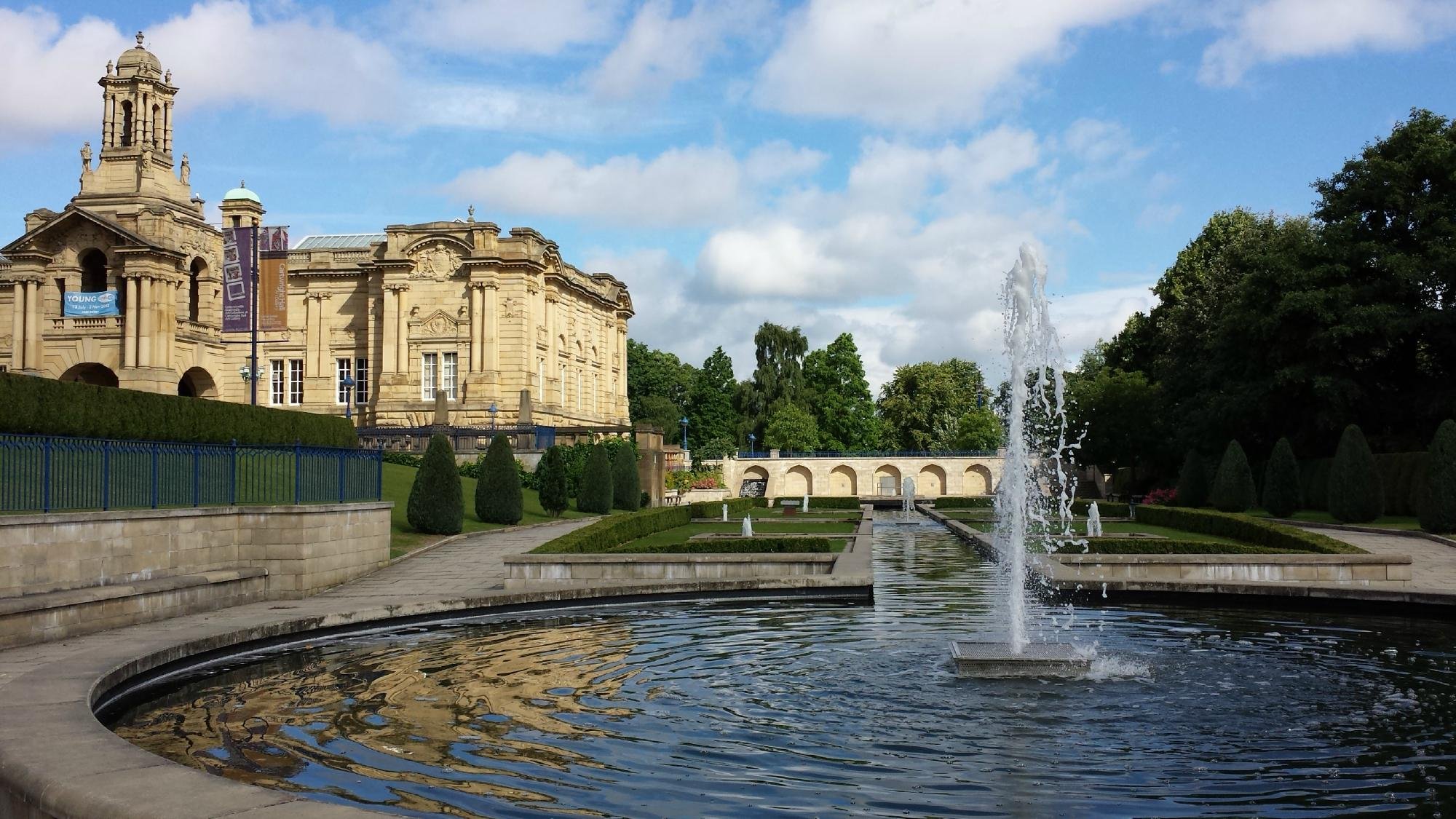 City Park Mirror Pool And Fountain (Bradford) - Aktuelle 2021 - Lohnt ...