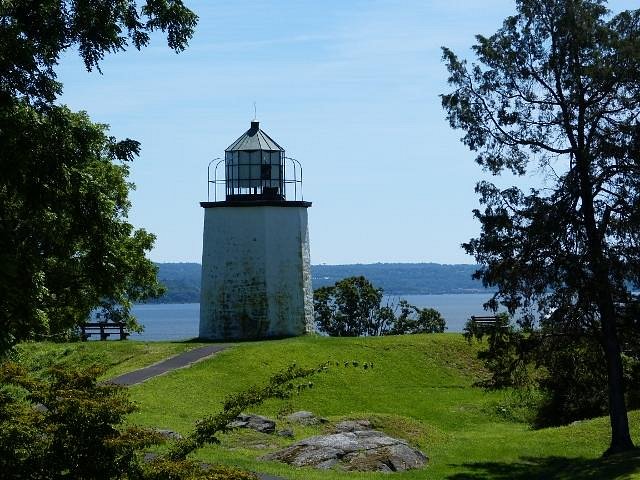 The Stony Point Battlefield Lighthouse image