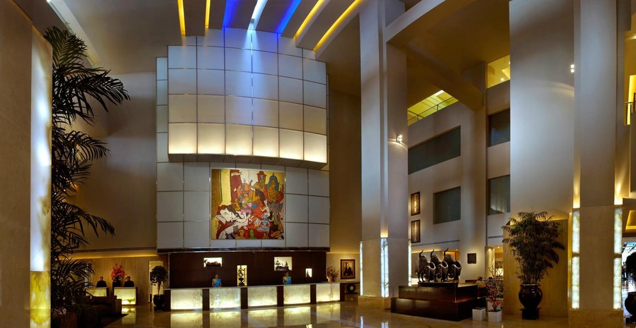 Lobby : The Lalit New Delhi