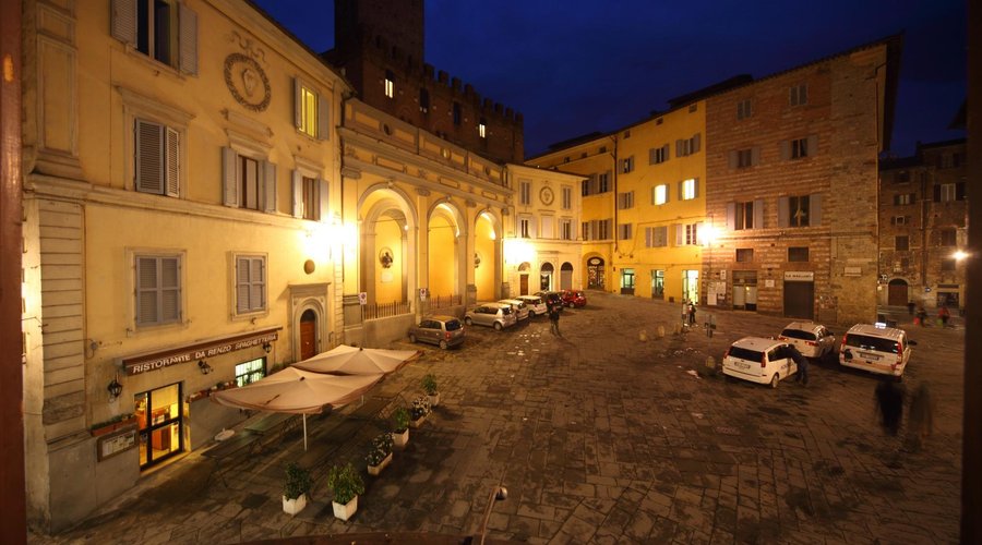 piazza indipendenza