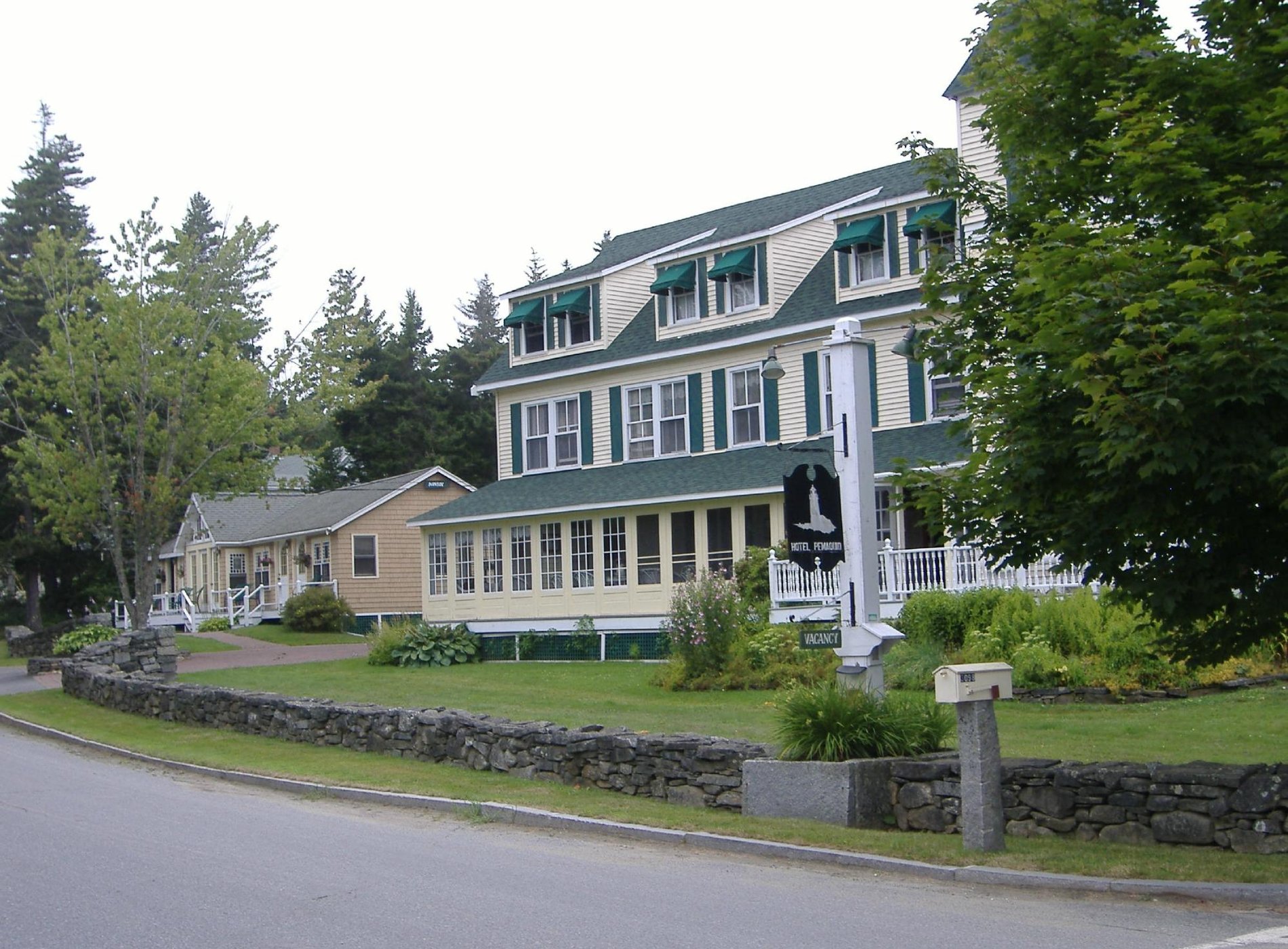 Hotel Pemaquid & Cottages by null