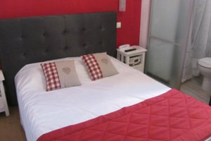 Room & Suite
