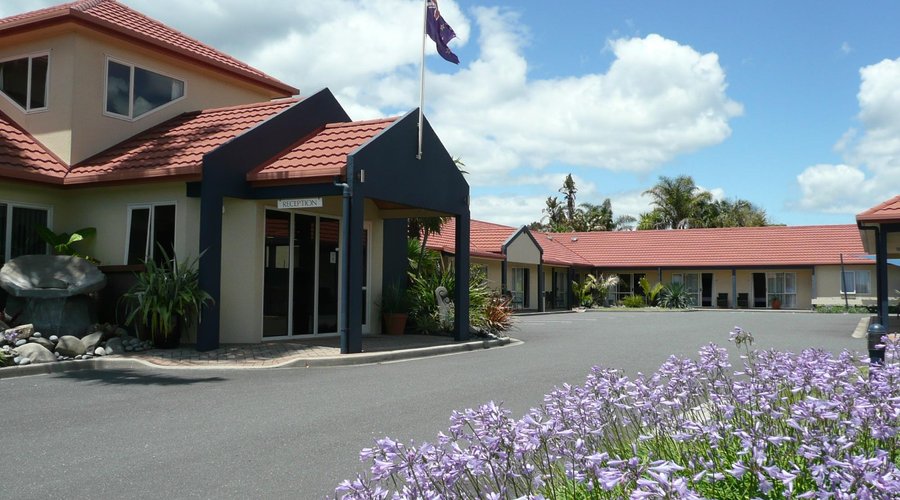 Pacific Coast Motor Lodge