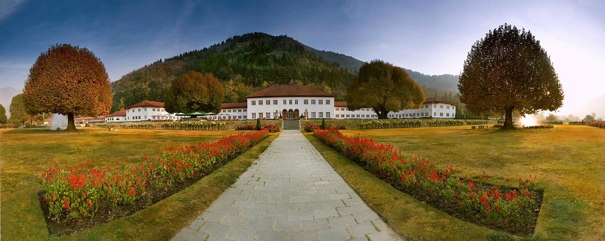 The Lalit Grand Palace Srinagar, hotel in Srinagar