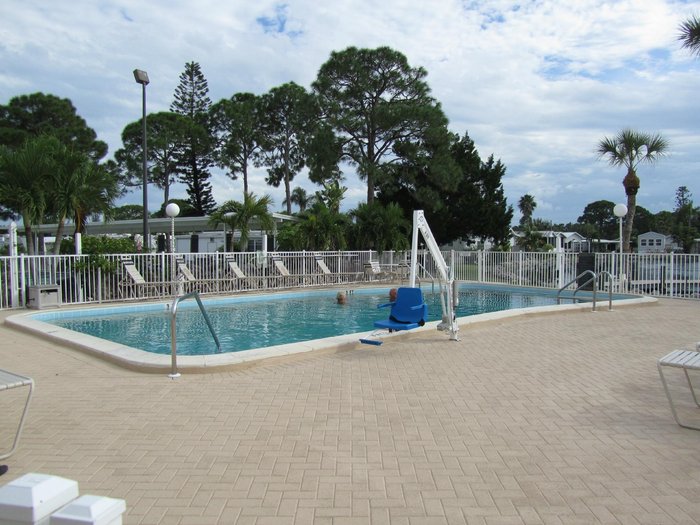 Escape to Paradise: Your Guide to Lake San Marino RV Resort in Florida