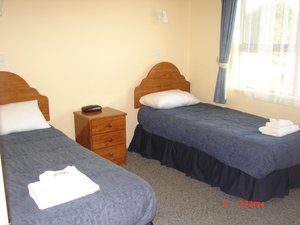 Room & Suite