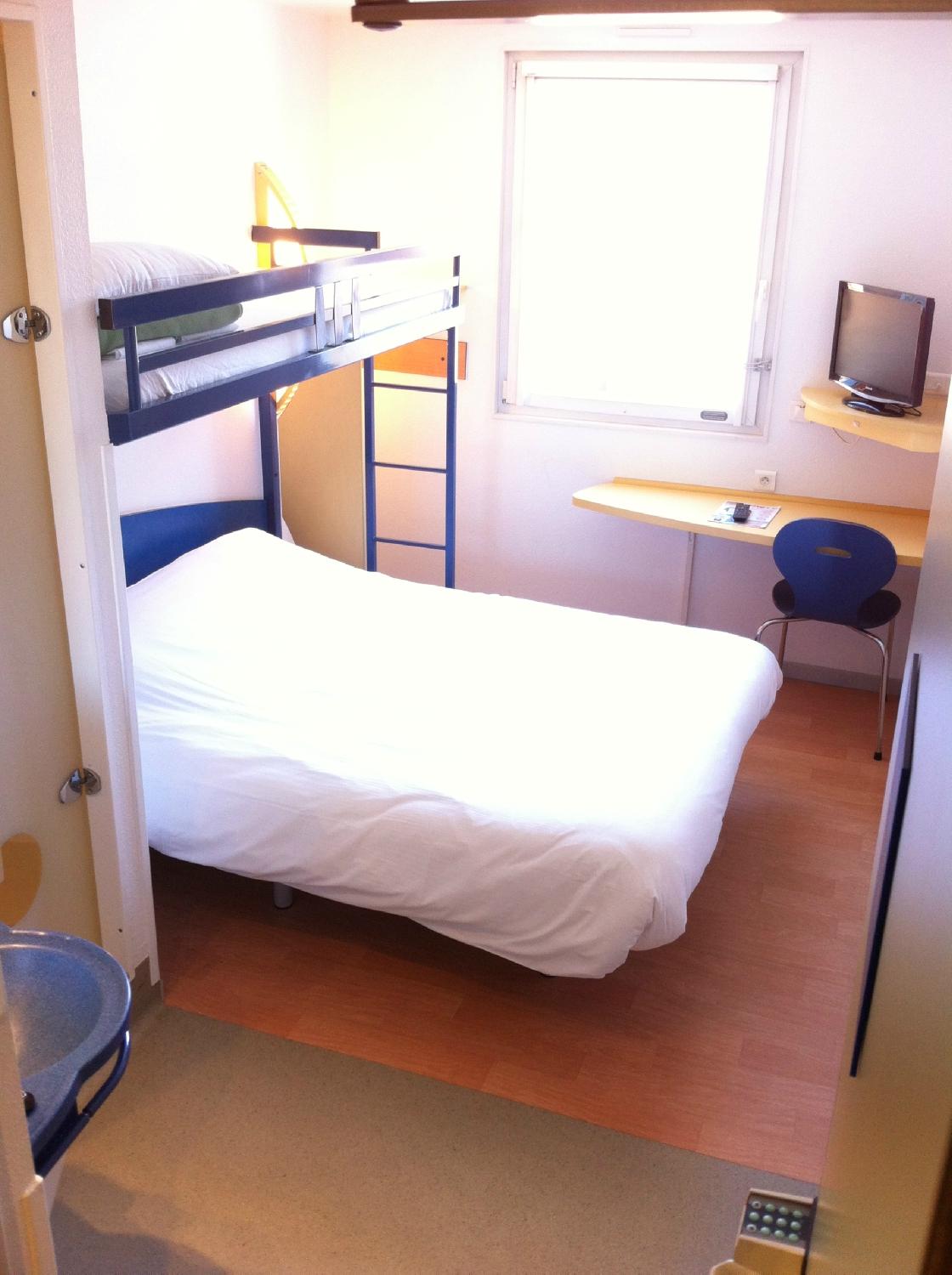 Hotel photo 3 of Ibis Budget Colmar Centre Ville.