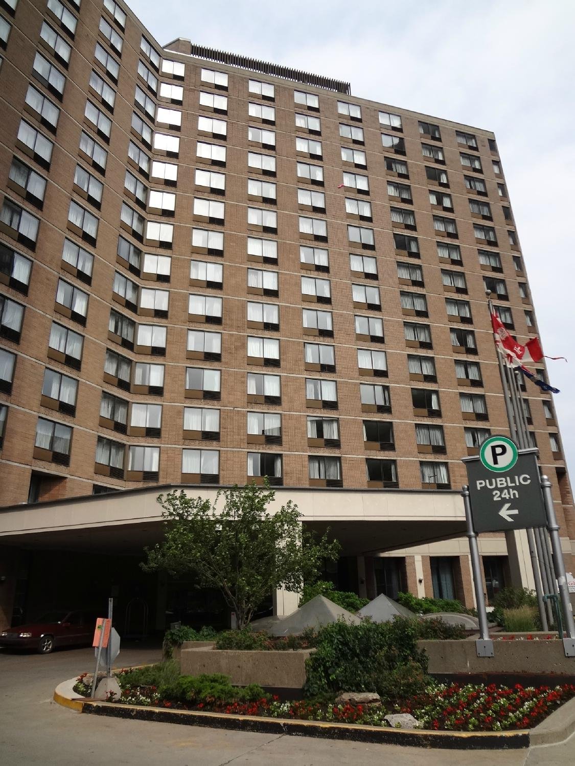 McGill New Residence Hall Parking: Pictures & Reviews - Tripadvisor