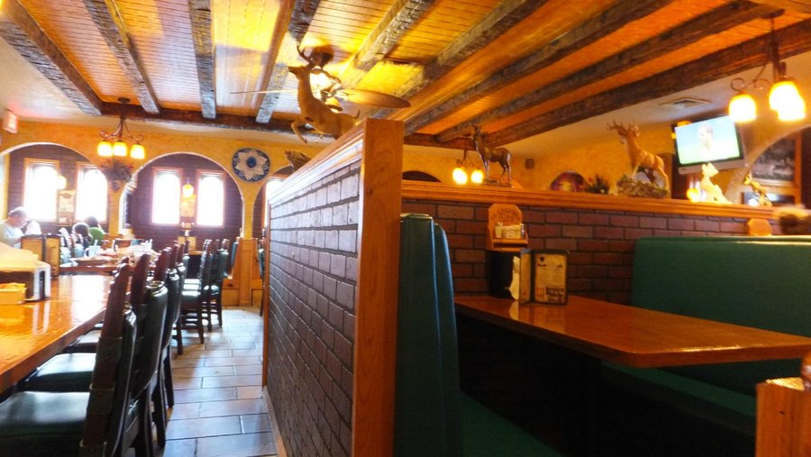 El Cazador Restaurant