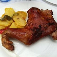 cochinillo al horno de leña