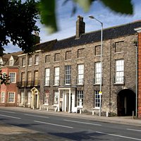 Exterior of Elizabethan House Museum on South Quay