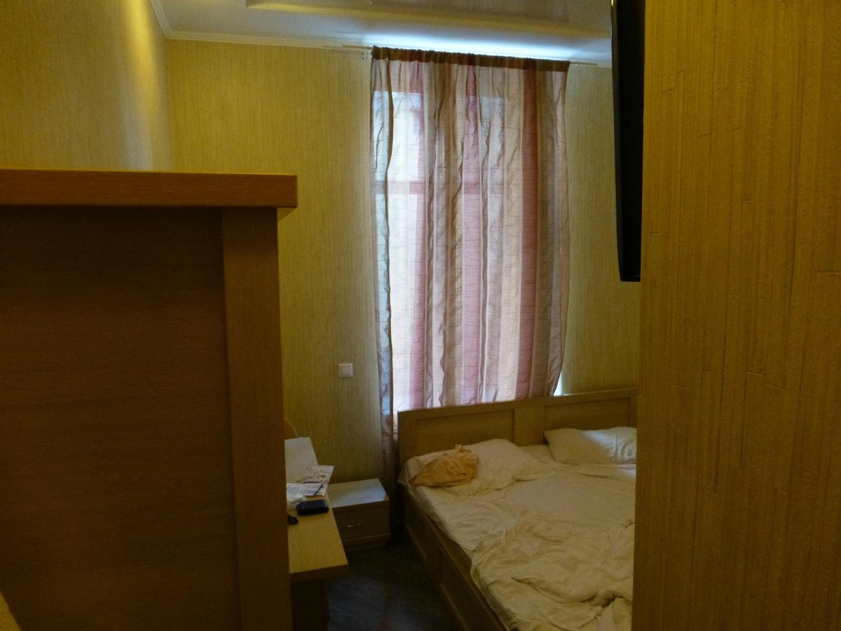 Ра 44 санкт петербург. Ra Hotel Невский 44. Гостиница ra Санкт-Петербург оябиненская 7. Плохой отель СПБ. Самые худший отели в Санкт-Петербурге
