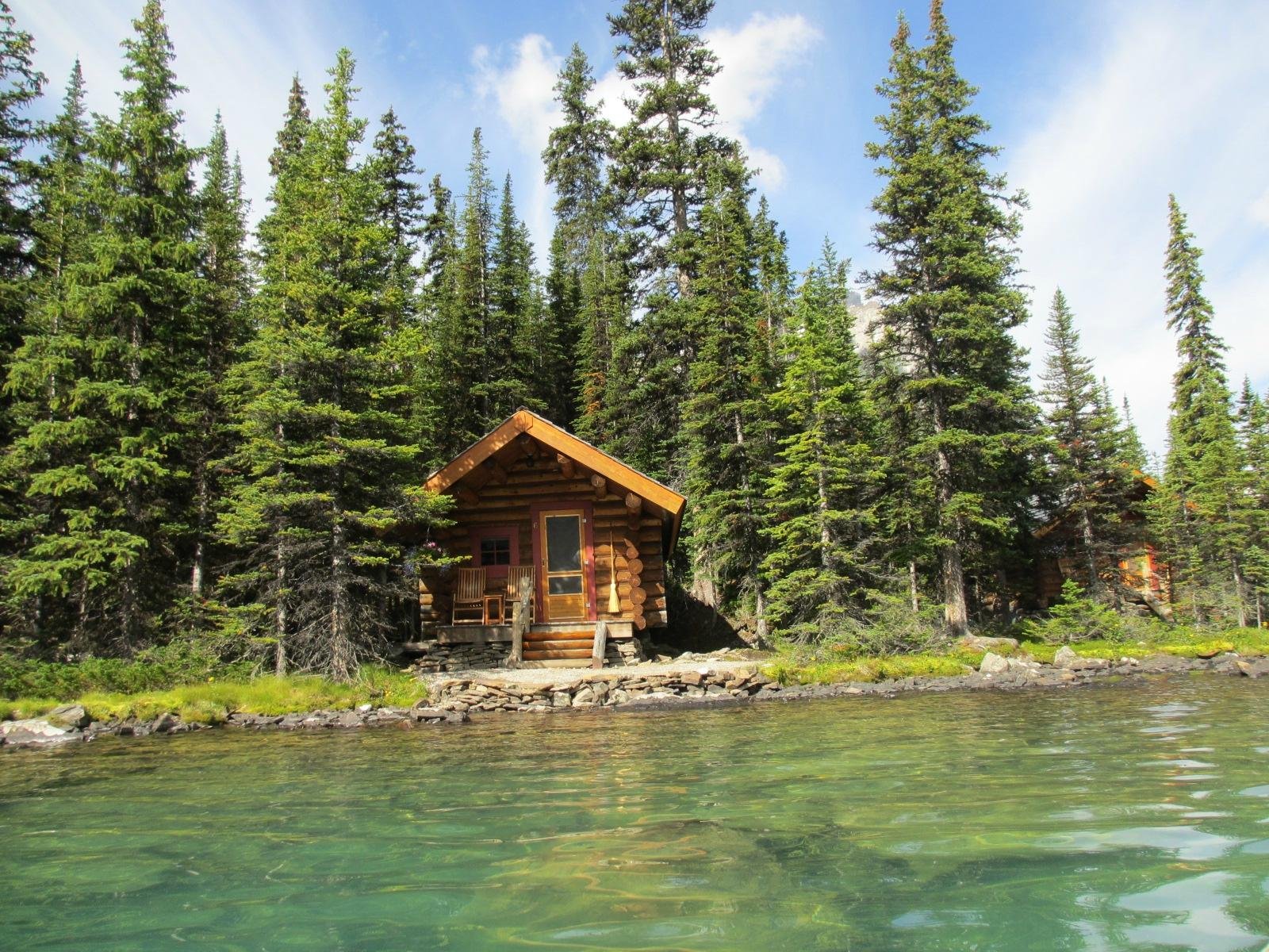 Lake O'Hara Lodge by null