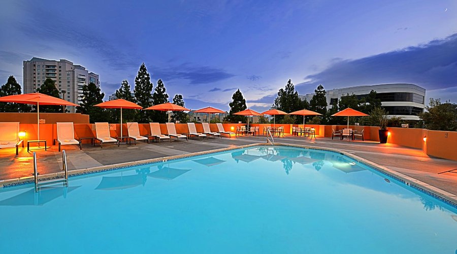 Hotel Pool