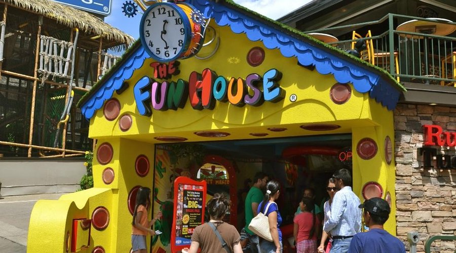 Yellow House Outlet: Niagara Falls T-Shirt