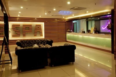 NZ Spa-Waiting Area