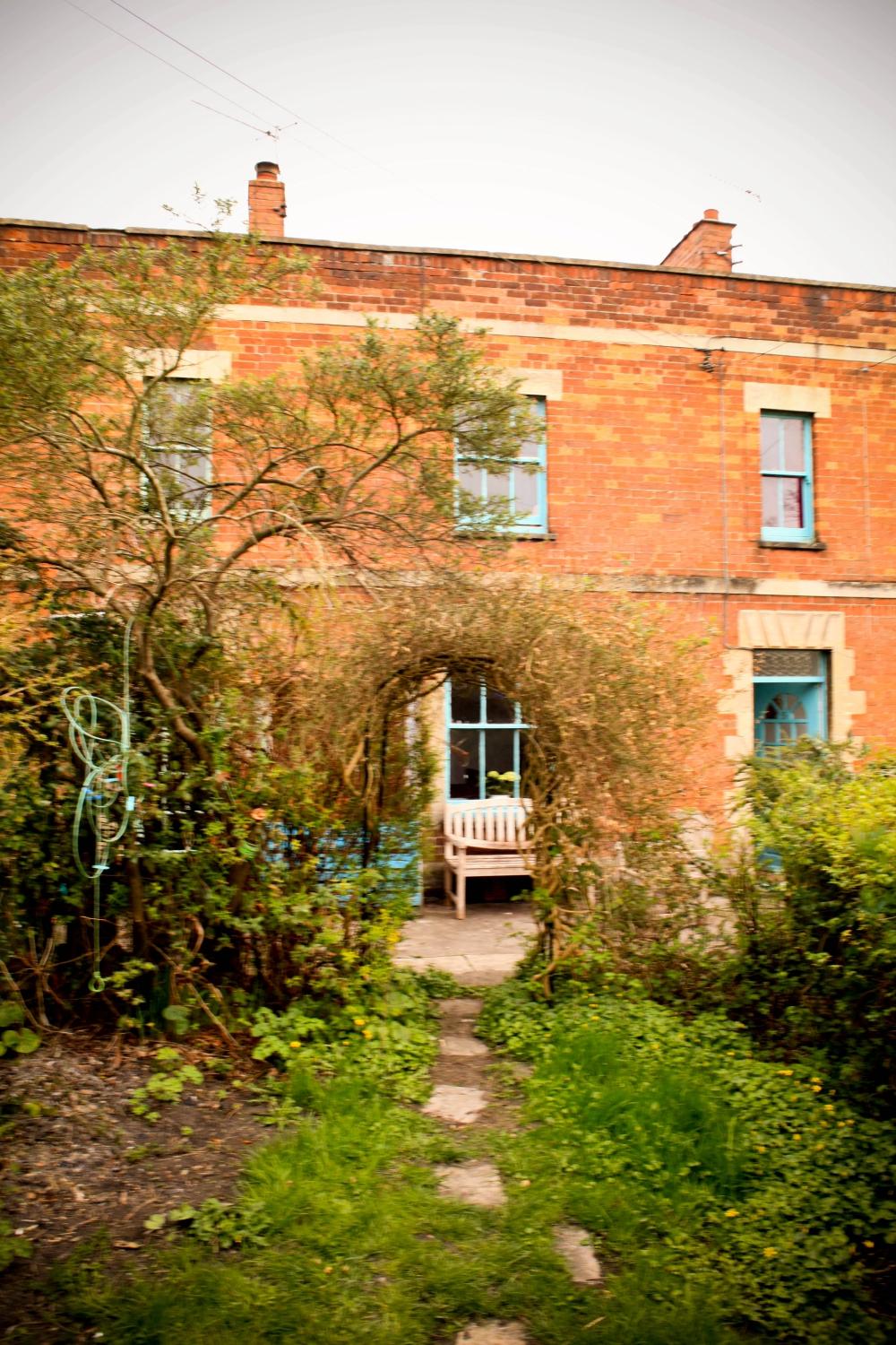 MOON IN THE APPLE TREE B&B (Glastonbury, UK) - Foto's, Reviews En ...