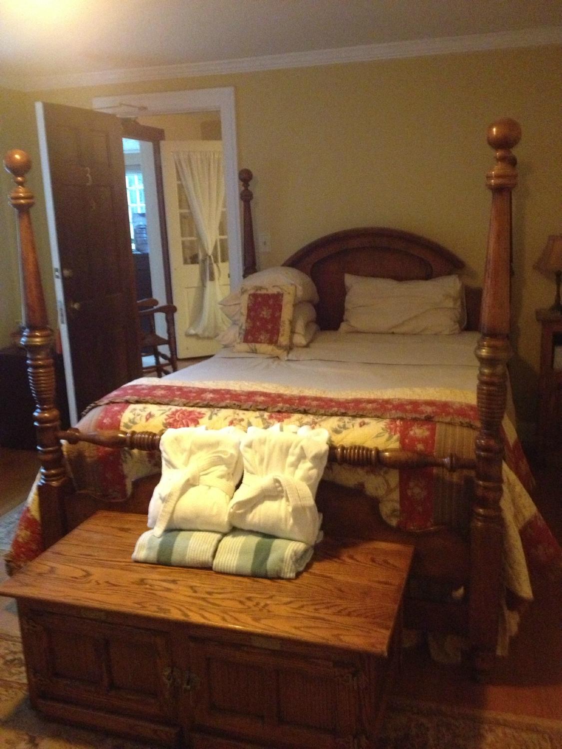 INN ON PUTNEY ROAD BED AND BREAKFAST B&B (Brattleboro, VT): Prezzi 2022 ...