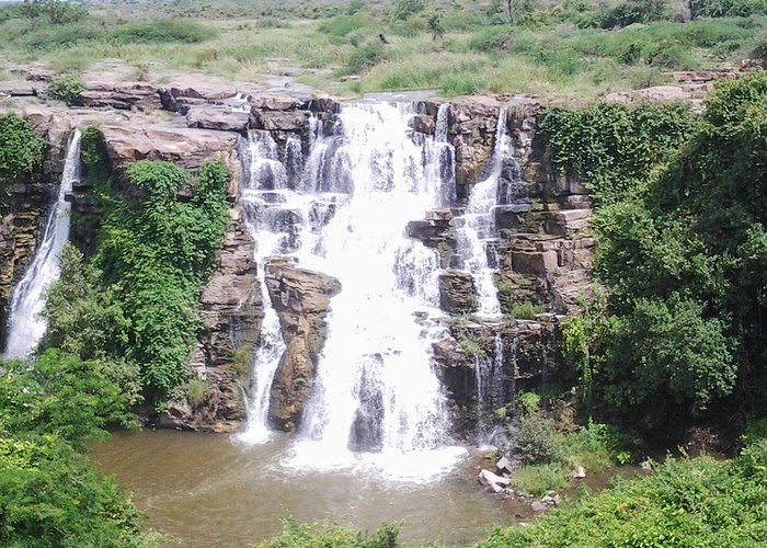 Ettipothala waterfalls