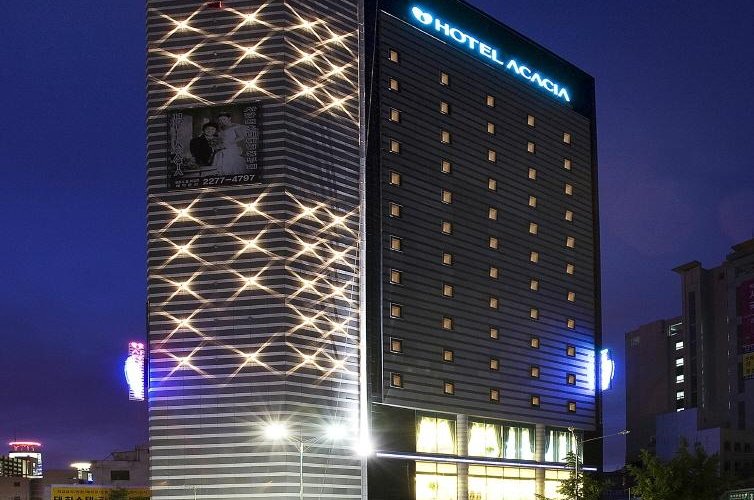 acacia hotel