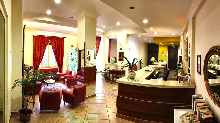 panoramica Hall
