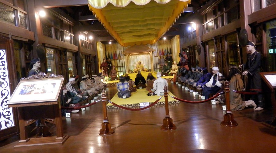 Diorama of the Sultan's Court in the fifteenth century