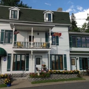 une grande maison