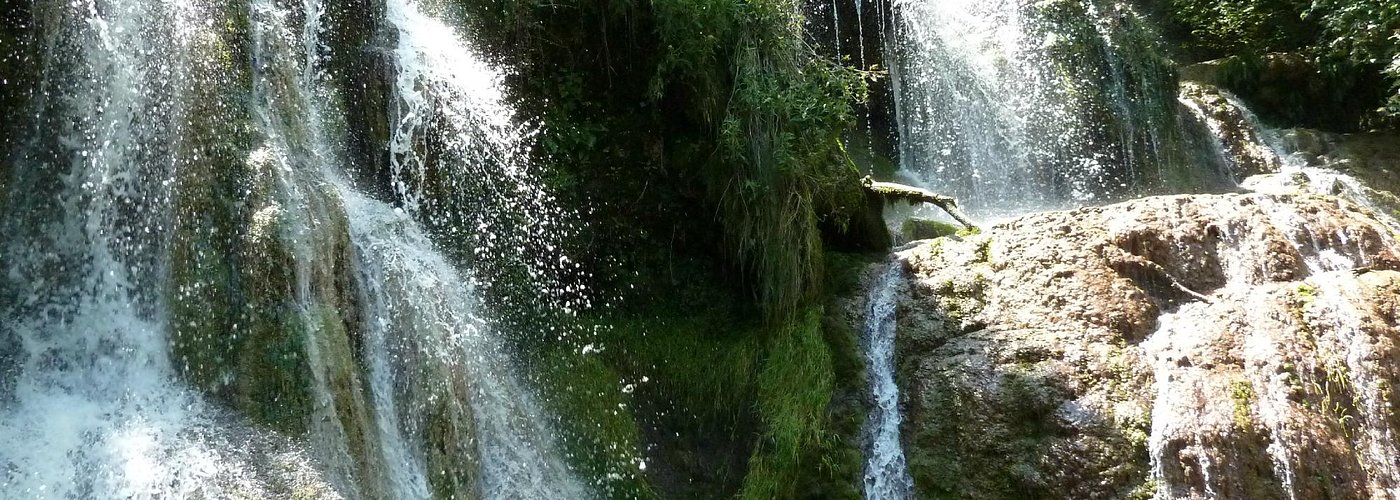 Maarata Waterfall - Krushuna