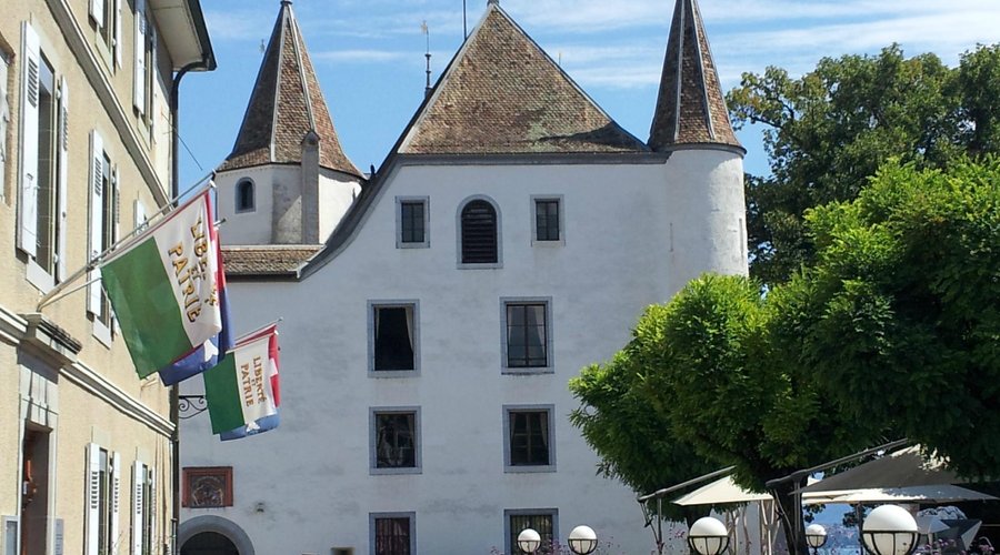 château depuis la place
