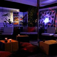 cocktail bar