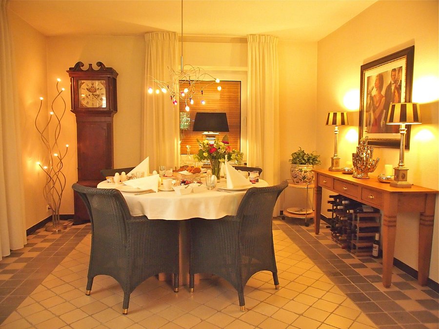 BED & BREAKFAST HAUS UNTER DEN LINDEN Prices & B&B