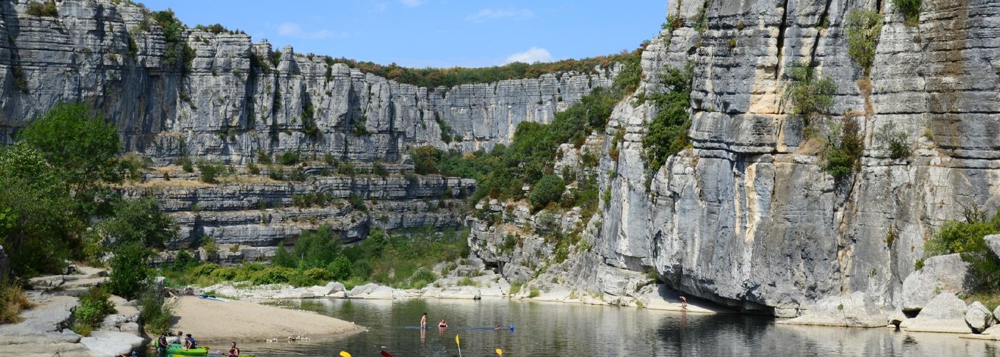 Cirque de Gens à Chauzon
