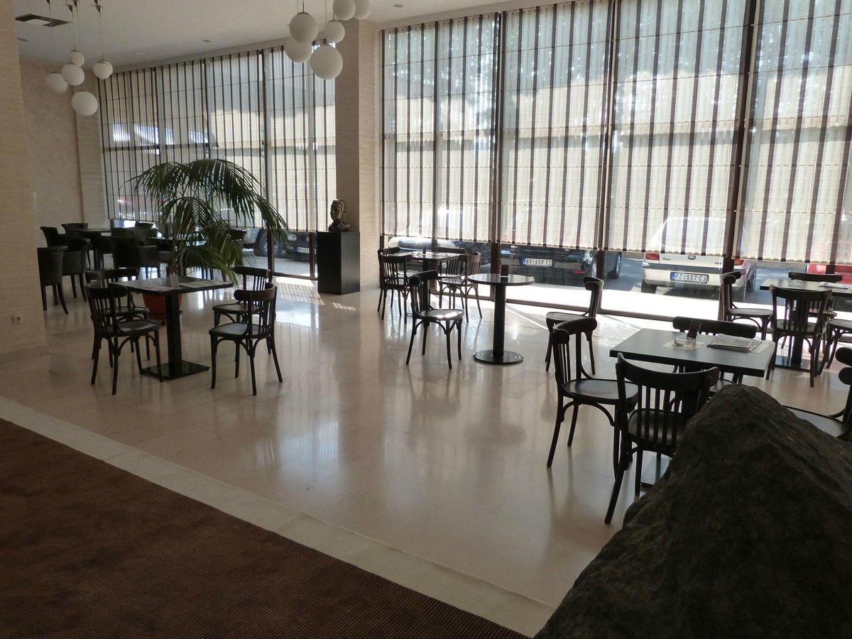 Jezero Hotel Bar or Lounge: Pictures & Reviews - Tripadvisor