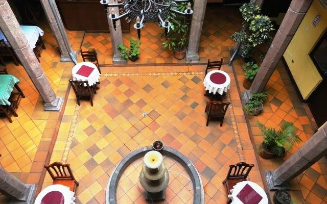 Patio Central