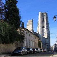 Cathédrale Saint-Gervais (côté rue)