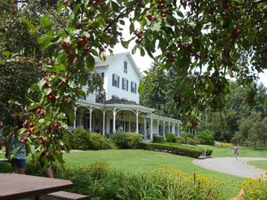 Catskills NY spring getaway - Winter Clove Inn