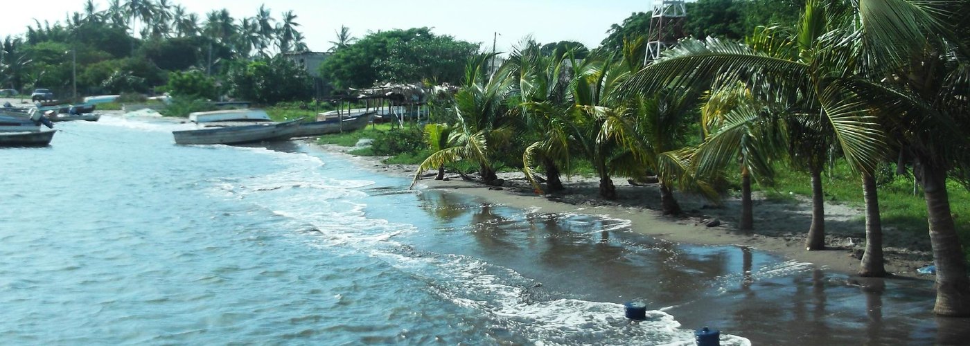 Acceso a la Playa desde el Hotel