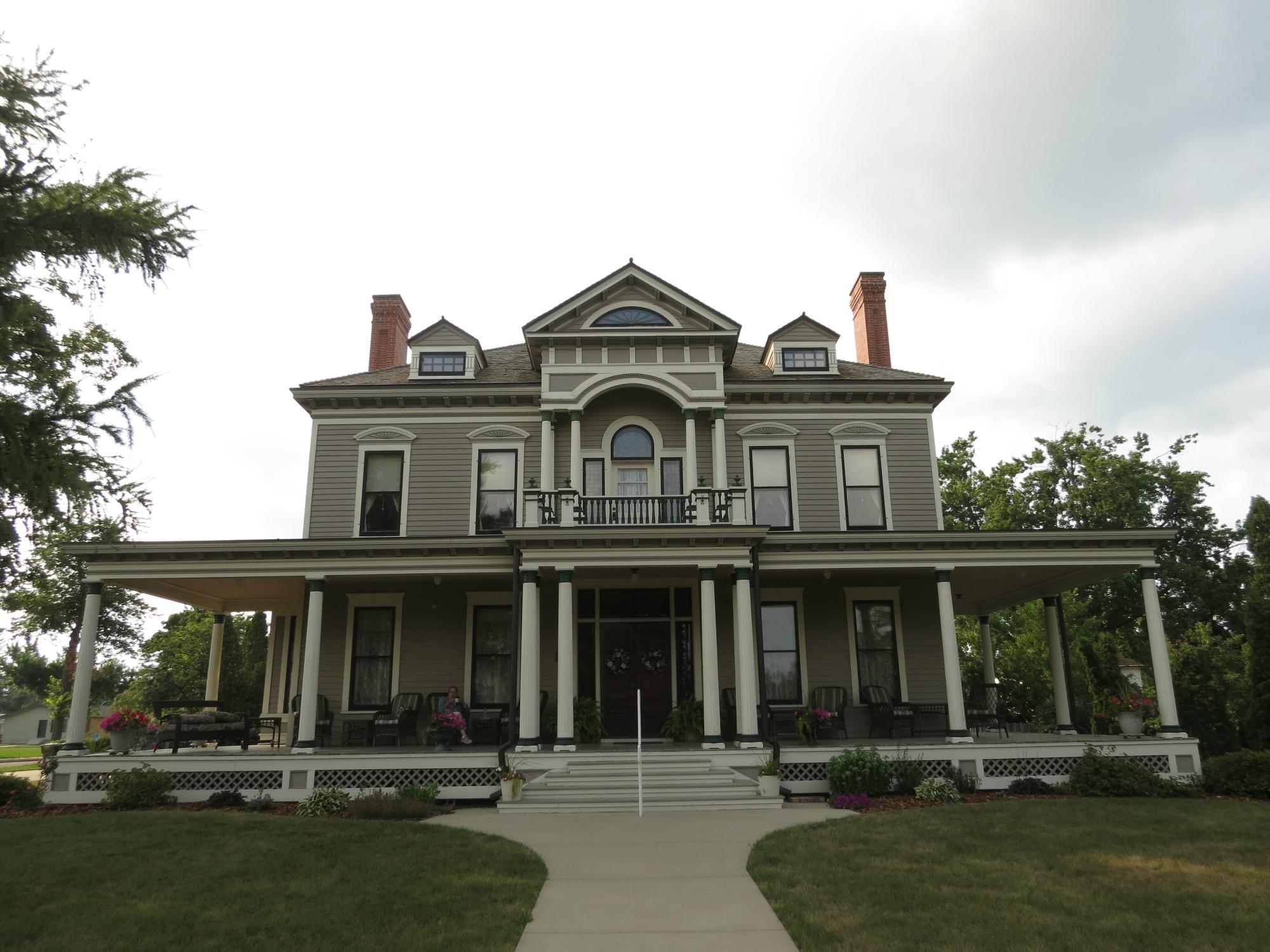 THE HISTORIC DAYTON HOUSE - B&B Reviews (Worthington, MN) - Tripadvisor