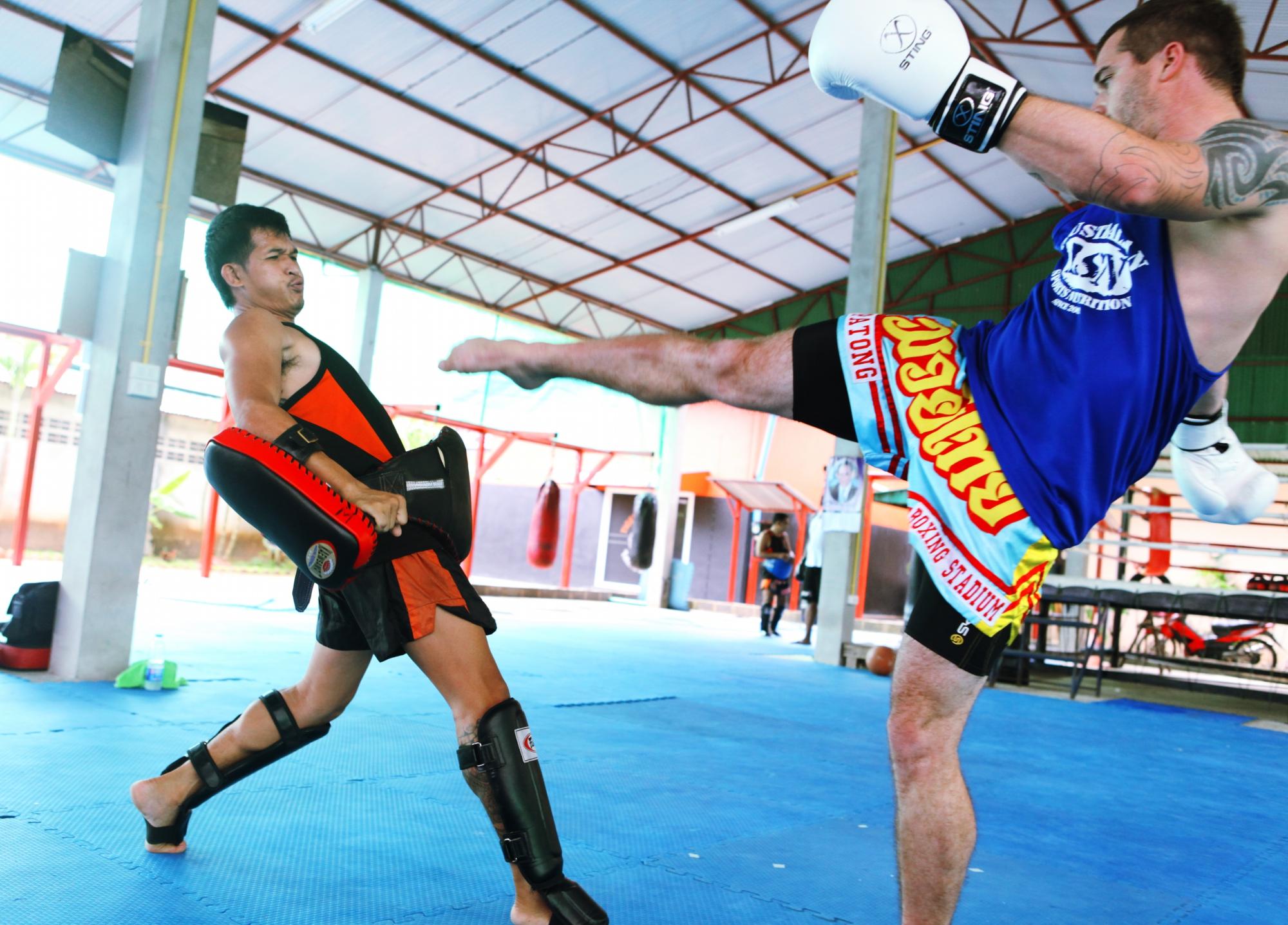 VENUM／ヴェナム ムエタイショーツ MT FLAGS MUAY THAI SHORTS
