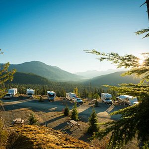 RV sites with view of Sea to Sky Corridor