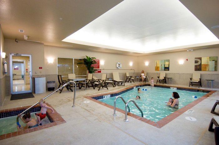 Comfort Suites Bentonville Pool Pictures & Reviews - Tripadvisor