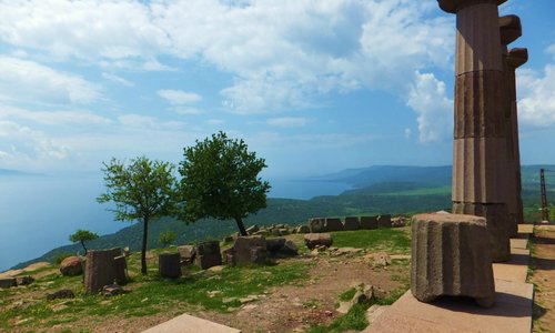 From the Acropolis' footings the sight is breathtaking.