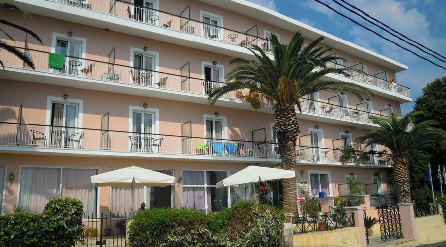 L'Hotel