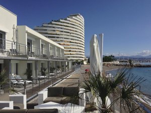 Piscina e praia