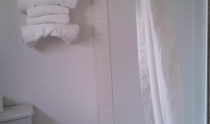 Bathroom - basic but clean