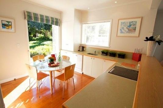 EMERALD INN - Updated 2024 Prices & Hotel Reviews (Takapuna, Auckland ...