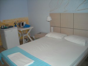 Room & Suite