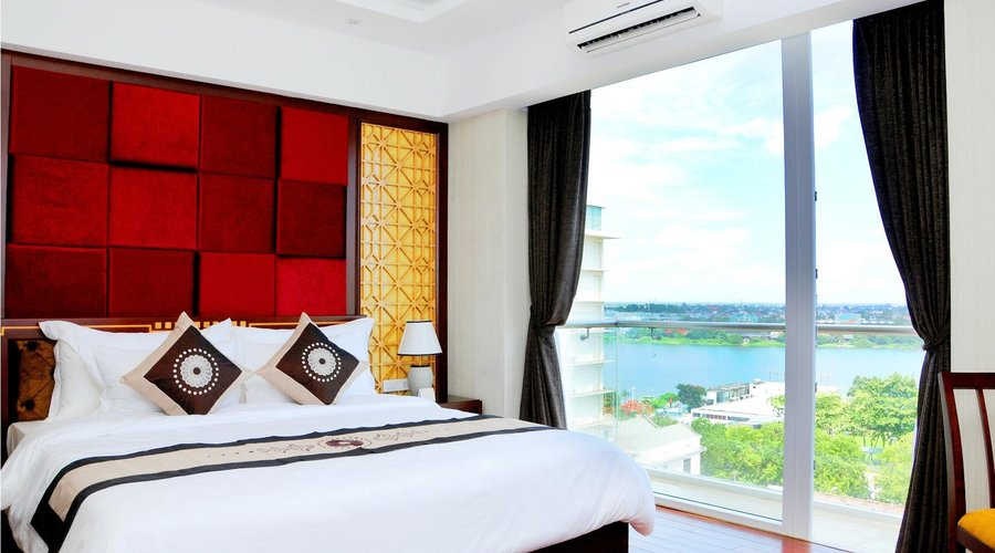 Signature Suite